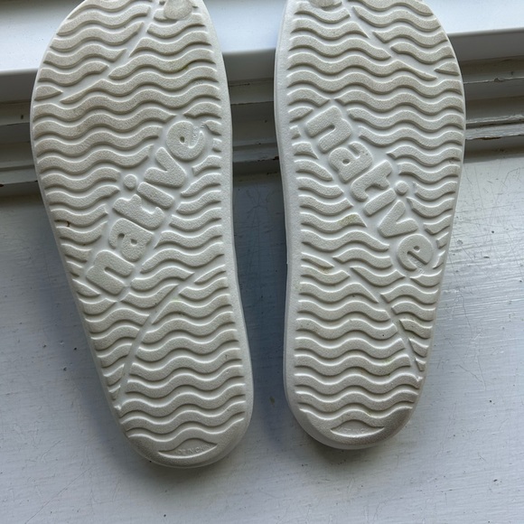 Native slides - Picture 6 of 6